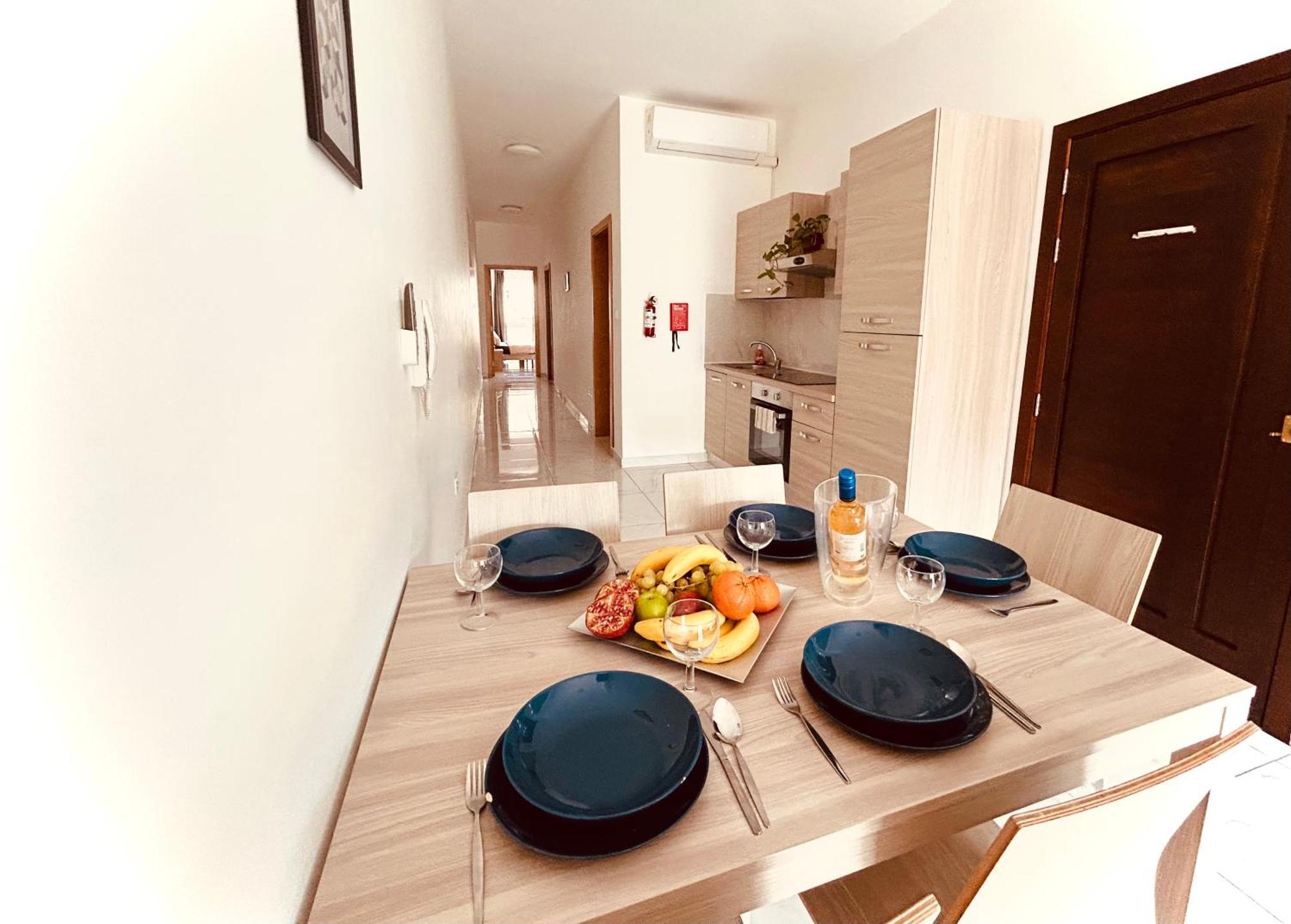 Arzella Apartments Xlendi Stylish Stay Near Beach Local Eats Exterior foto